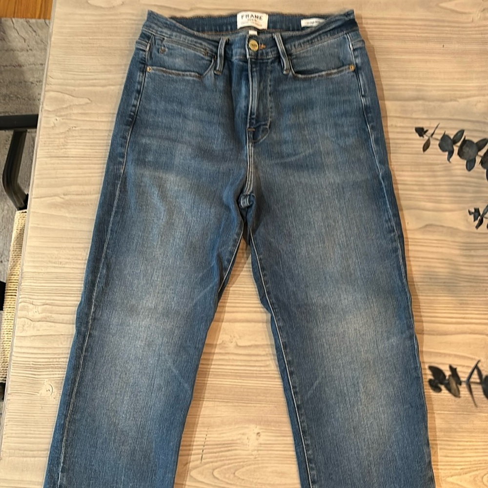 Frame- Le Heigh Straight